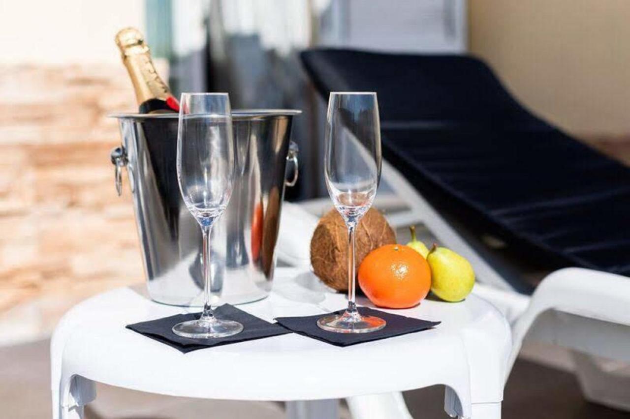 Manuda Luxury Apartment กาเลตาเดฟุสเต ภายนอก รูปภาพ